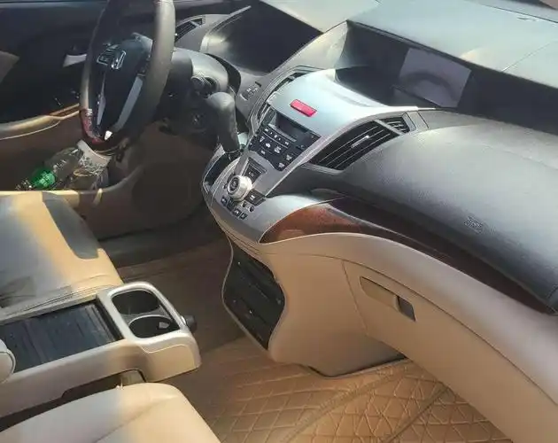 【潍坊】2013年6月 本田 奥德赛 2013款 2.4l 豪华版 自动档