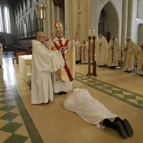 最年轻的正宗特拉普修道院-圣伯纳山修道院|安布罗斯|法国|修士_网易