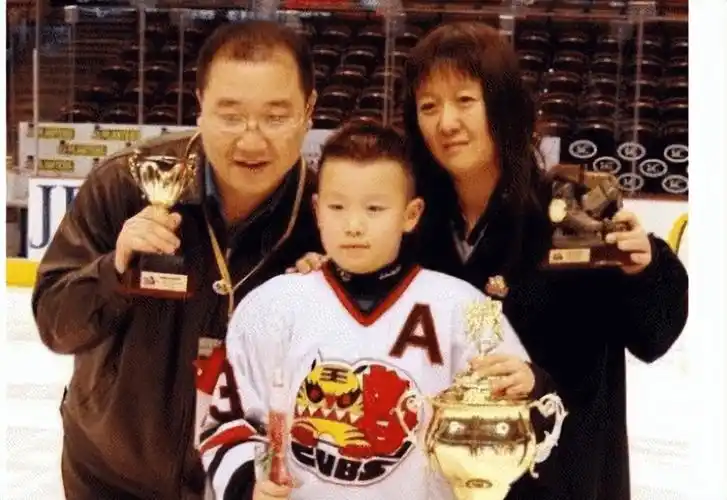 英达直言长得不美的梁欢,凭什么能俘获他的心?