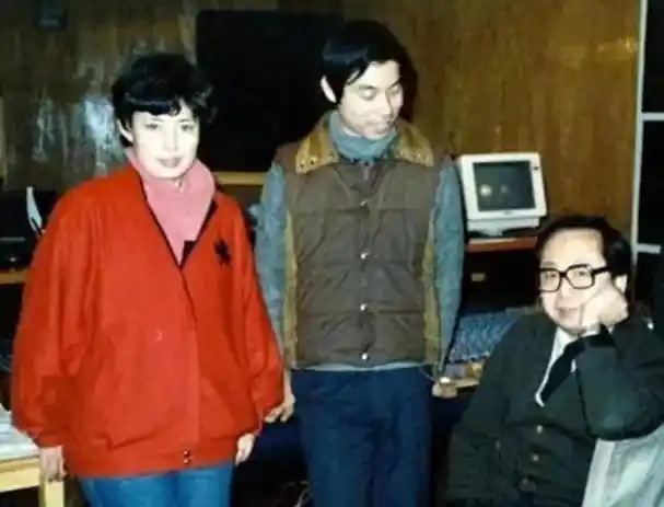 陈力:凭借《枉凝眉》爆红,因女儿一句话退歌坛,丈夫去世后再嫁