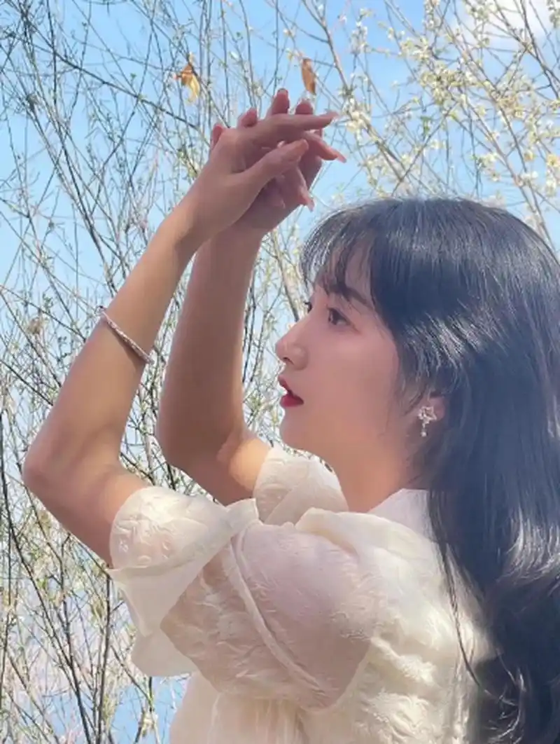 好多人说我是他们见过的最美侧脸女孩.