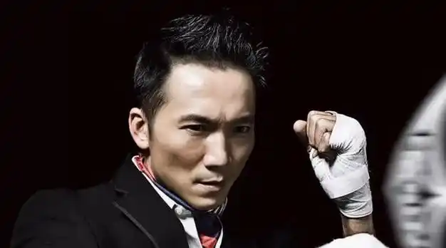 一成龙 成龙jackie chan,1954年4月7日出生于香港,中国影视男演员导演