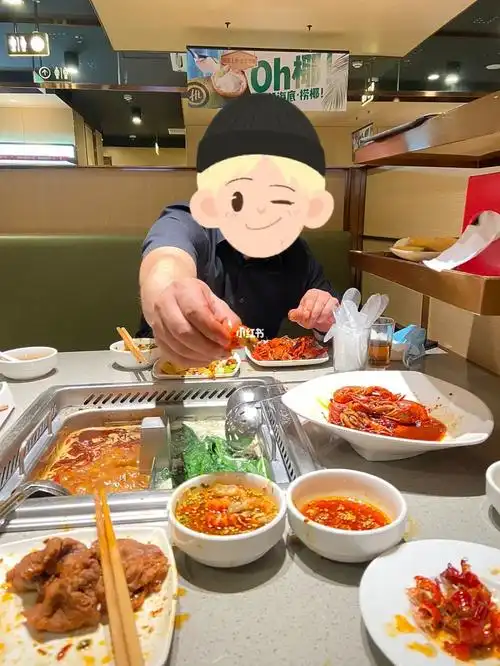 认真剥虾的男人最帅