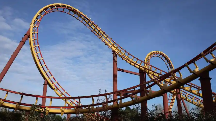 法国asterix主题公园过山车