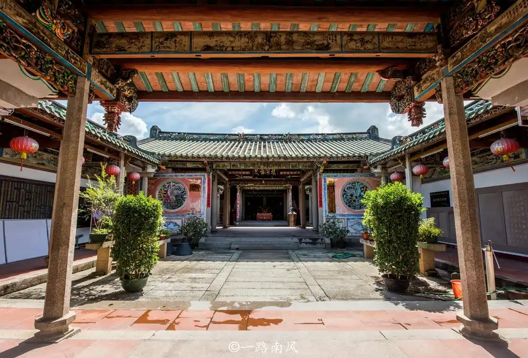 原创广东贫困县藏着画里乡村,建筑华丽堪比黄山宏村,曾经穷得叮当响