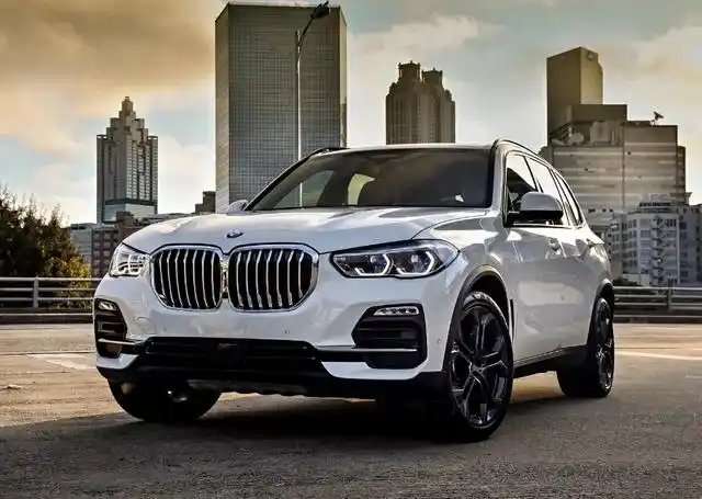 年收入在30万左右,有资格买辆宝马x3吗?算笔账,生活质量会下降