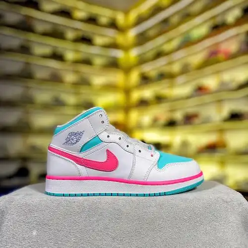 配色绝了dt版本aj1mid南海岸