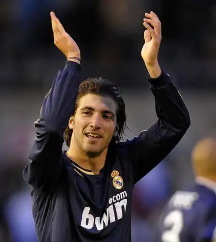 图文西甲桑坦德竞技02皇马伊瓜因登场就能进球