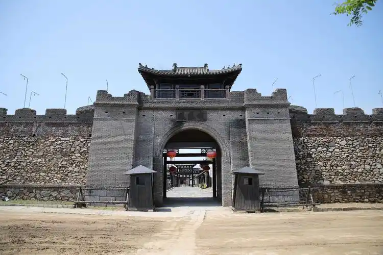 丹东大梨树影视城