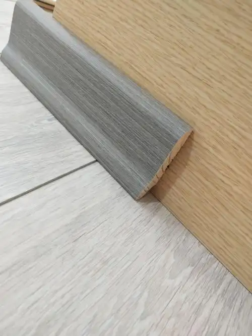 6公分进口松木踢脚线
