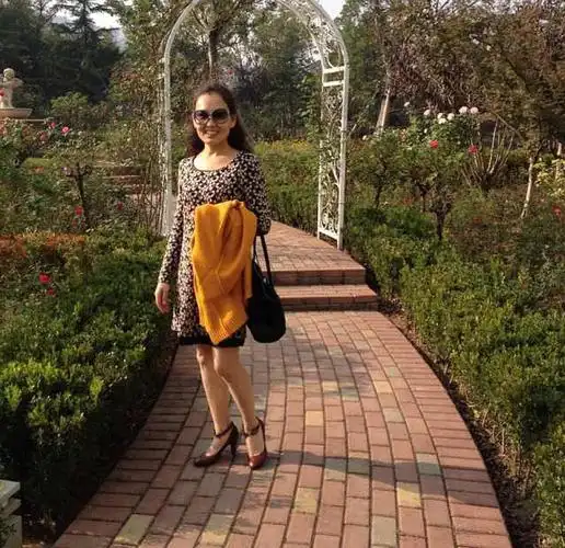 55岁离异女征婚照片(id:76968647)_北京征婚交友_珍爱网