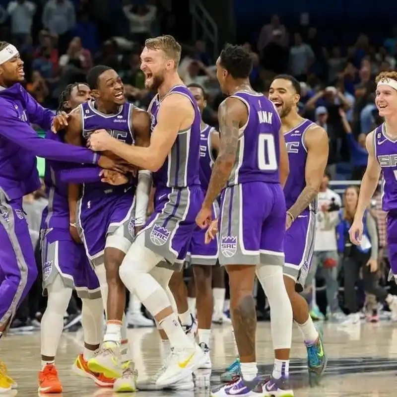 在奖项方面,萨克拉门托国王队度过了丰收的一年.