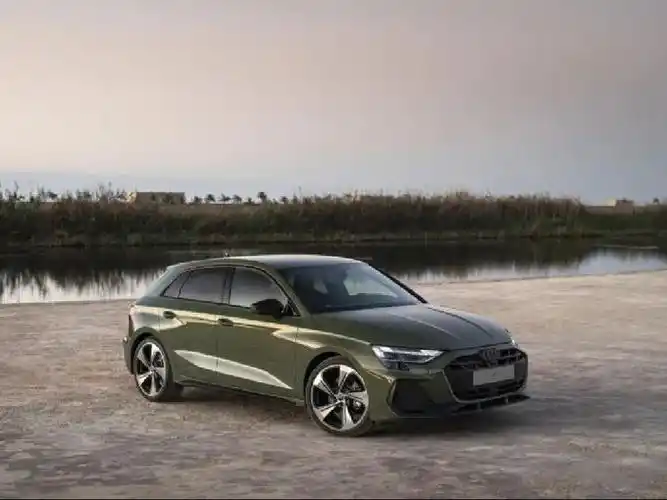 近日奥迪官方发布了新款奥迪a3官图