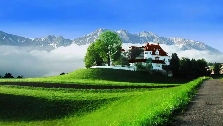 谁能帮我找着这张壁纸,分辨率1360x768的,感激不尽.