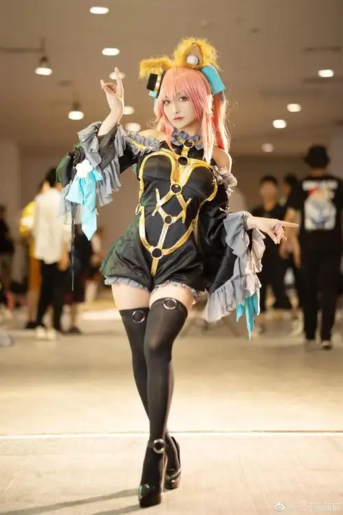 一只璃猫猫玉藻前魔术师cos,漫展现场拍摄的绝美系列