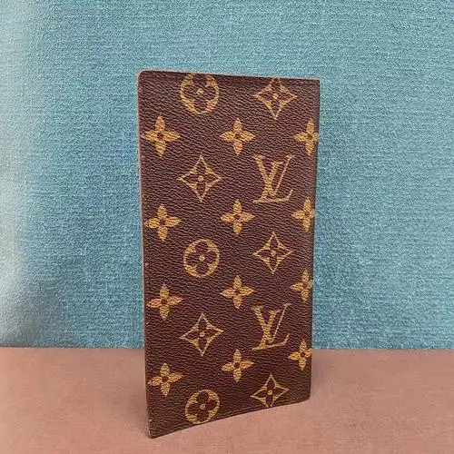 lv中古长款钱包