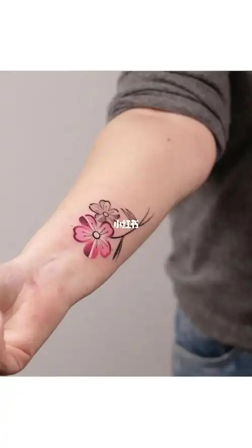 小臂纹身清新图