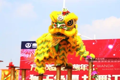 南宁上演舞狮表演赛精彩对决展现南狮精髓