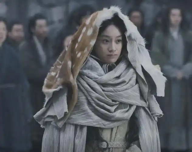 《九州缥缈录》中舍身救阿苏勒的苏玛竟然还演过赵丽颖的姐姐?