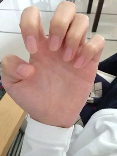 女生指甲怎麽剪好看