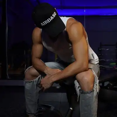 距优惠券开抢还有00:00:00daso大师兄同款2021新款破洞牛仔风长裤运动