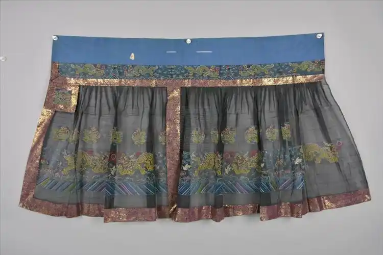 清黑纱挑龙纹镶金云边朝裙