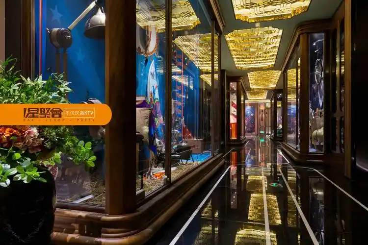 走进星聚会,宫廷,奢华,别致,美爆,复古.
