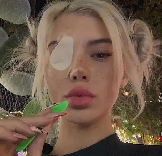 ins气质高级欧美女生头像