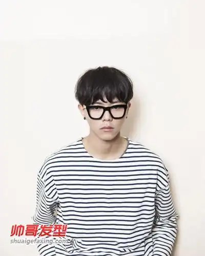 男生韩式bobo头发型设计 两款男生波波头发型图片