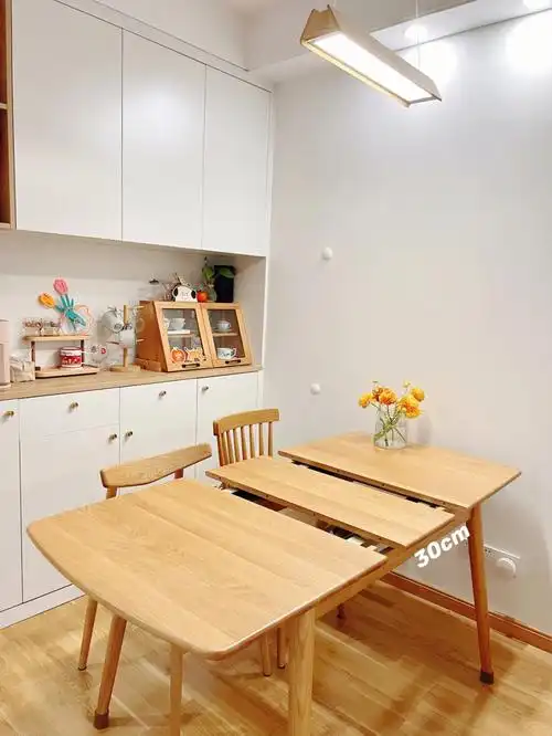 小户型实用折叠餐桌