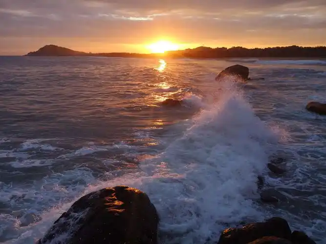 令人陶醉的阳西河北渔港的日落