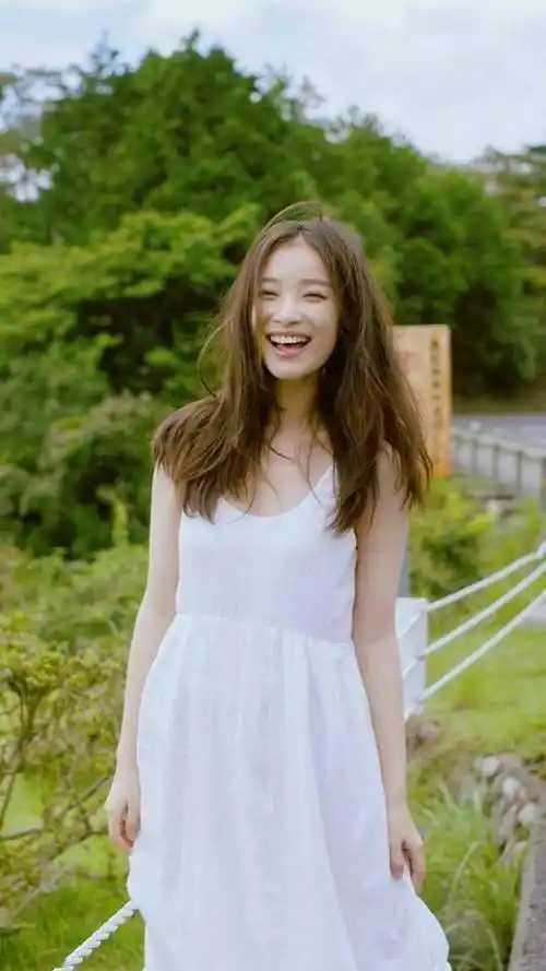 35岁倪妮晒出"家居生活":高级脸配高级房,无一丝俗气,太仙了