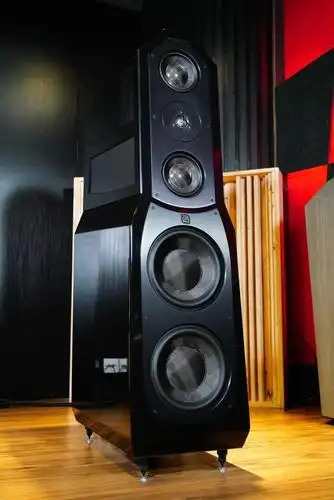 15:45 创立于1992年的美国高级音响品牌eggleston works(中文译名"