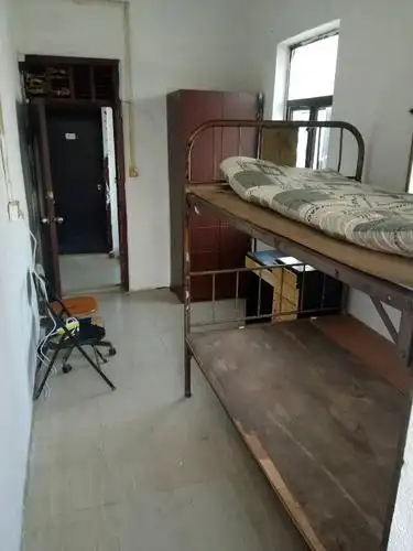 10平米左右,类似于香港的平民过渡房.