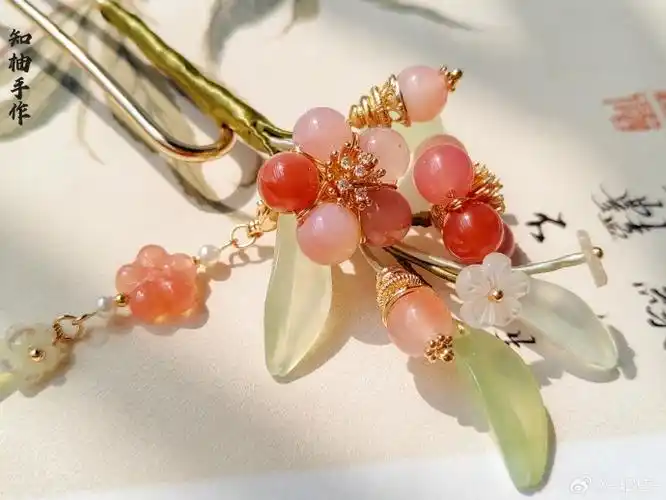 5月上|又是一个设计灵感分享～"满树和娇烂漫红,万枝丹彩灼春融"这款