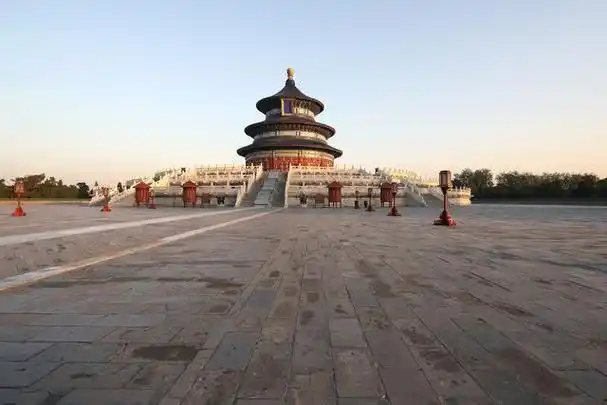 探索北京天坛公园,感受历史韵味和现代气息