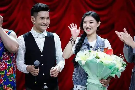 刘美钰文松 欢乐喜剧人中文松老婆是谁 文松老婆刘流原名刘美钰照片