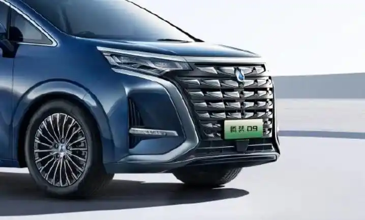 比亚迪高端mpv正式发布 命名腾势d9 预售33.5万起