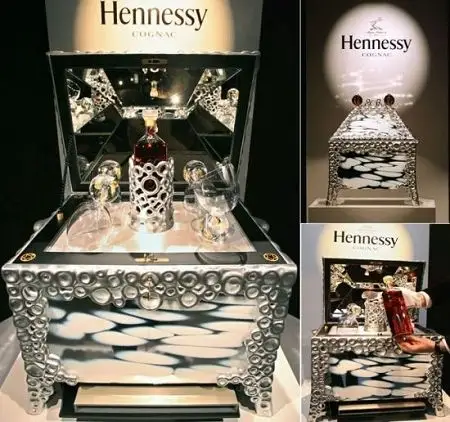藏品市场 > 正文          而轩尼诗百乐廷(hennessy paradis),则是