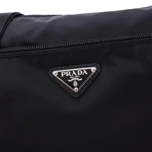 prada普拉达女士renylon尼龙单肩斜挎包带小包1bc421rv44