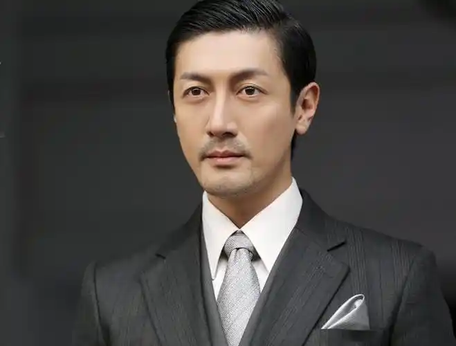 张鲁一被曝失踪消失半月妻子片方联系不上评论区现高人