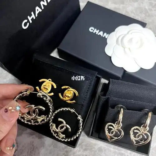 香奈儿爱心耳环 书包扣中古耳夹 皮穿链耳环