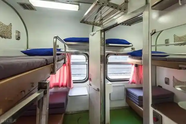 火车软卧应该按性别分配吗?我有话要说!