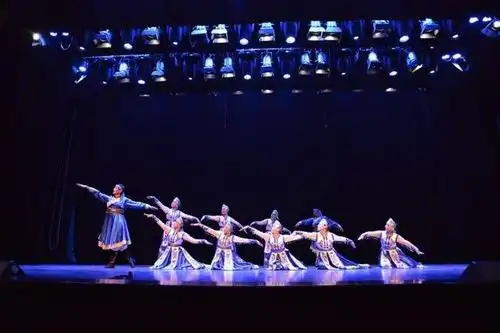 《远方》结束造型