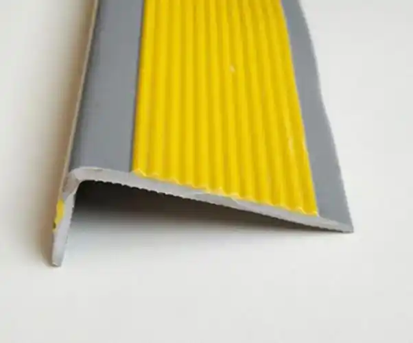 厂家直销楼梯防滑条 l型包角条 包边条,台阶pvc防护条 50*25mm