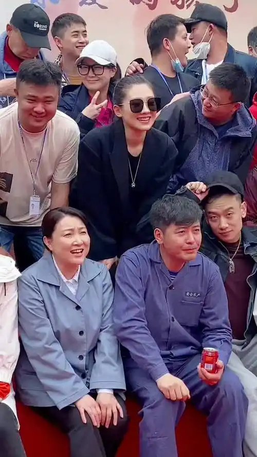 老演员 吴其江 马藜  新剧 亲爱的孩子们