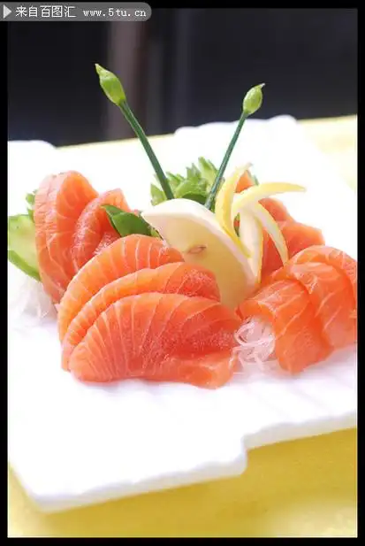三文鱼刺身生鱼片图片高清