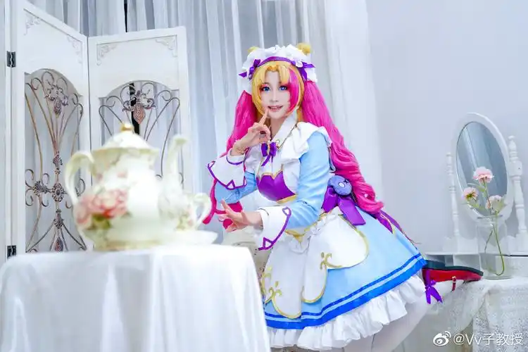 【cos】英雄联盟 灵罗娃娃 · 格温cos 咖啡甜心皮肤@vv子教授