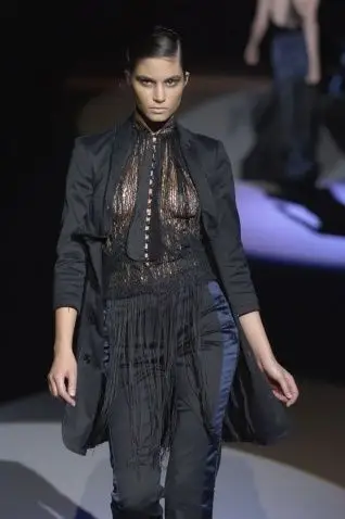 引用 名模走秀透视装