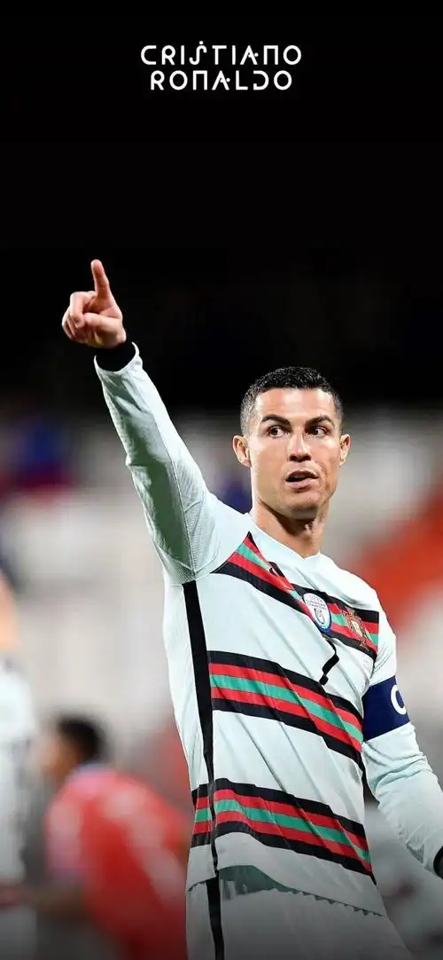 【每日足球帅图】goat丨c罗手机壁纸国家队篇12